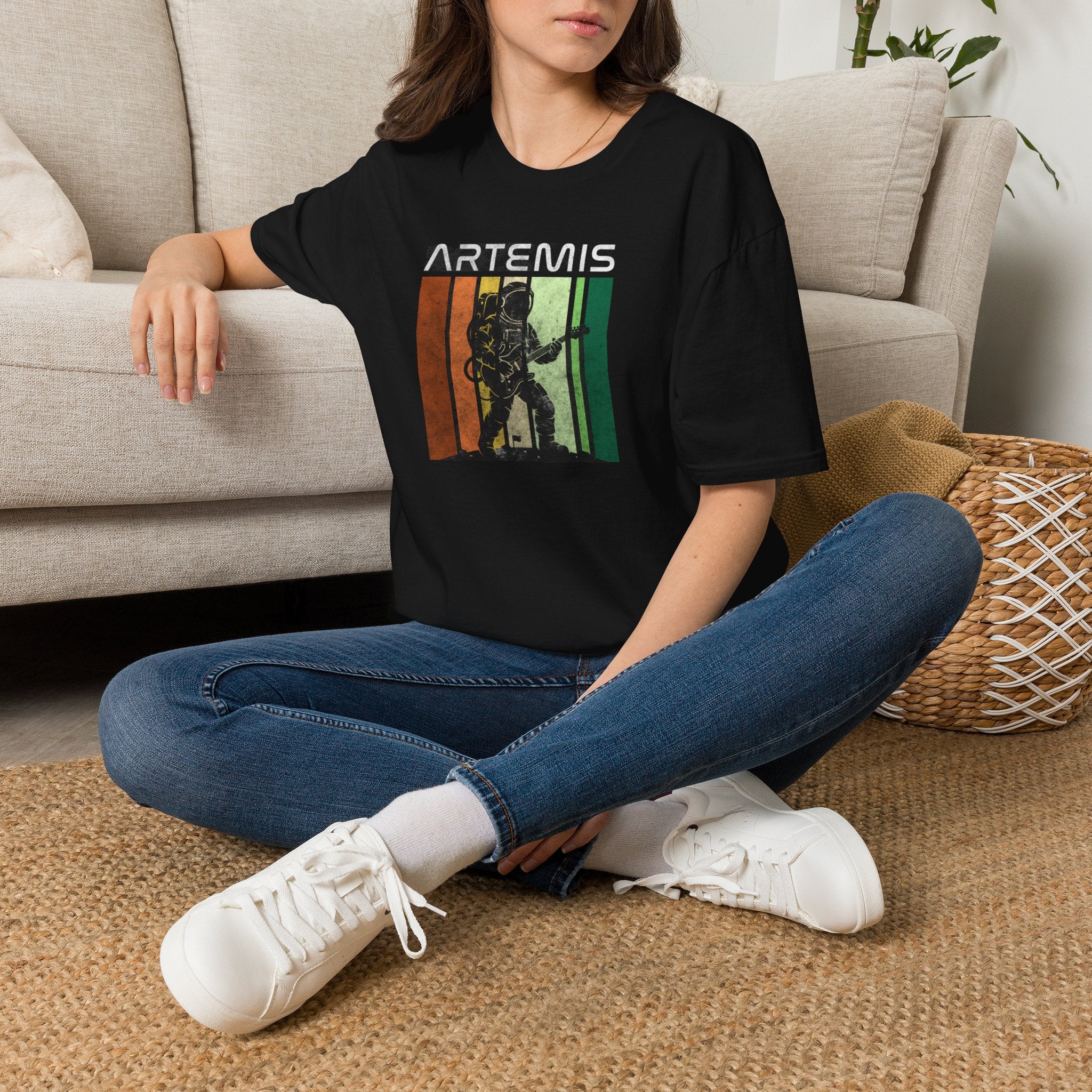 Artemis Retro Astronaut Tee | Space Helmet Graphic T-Shirt